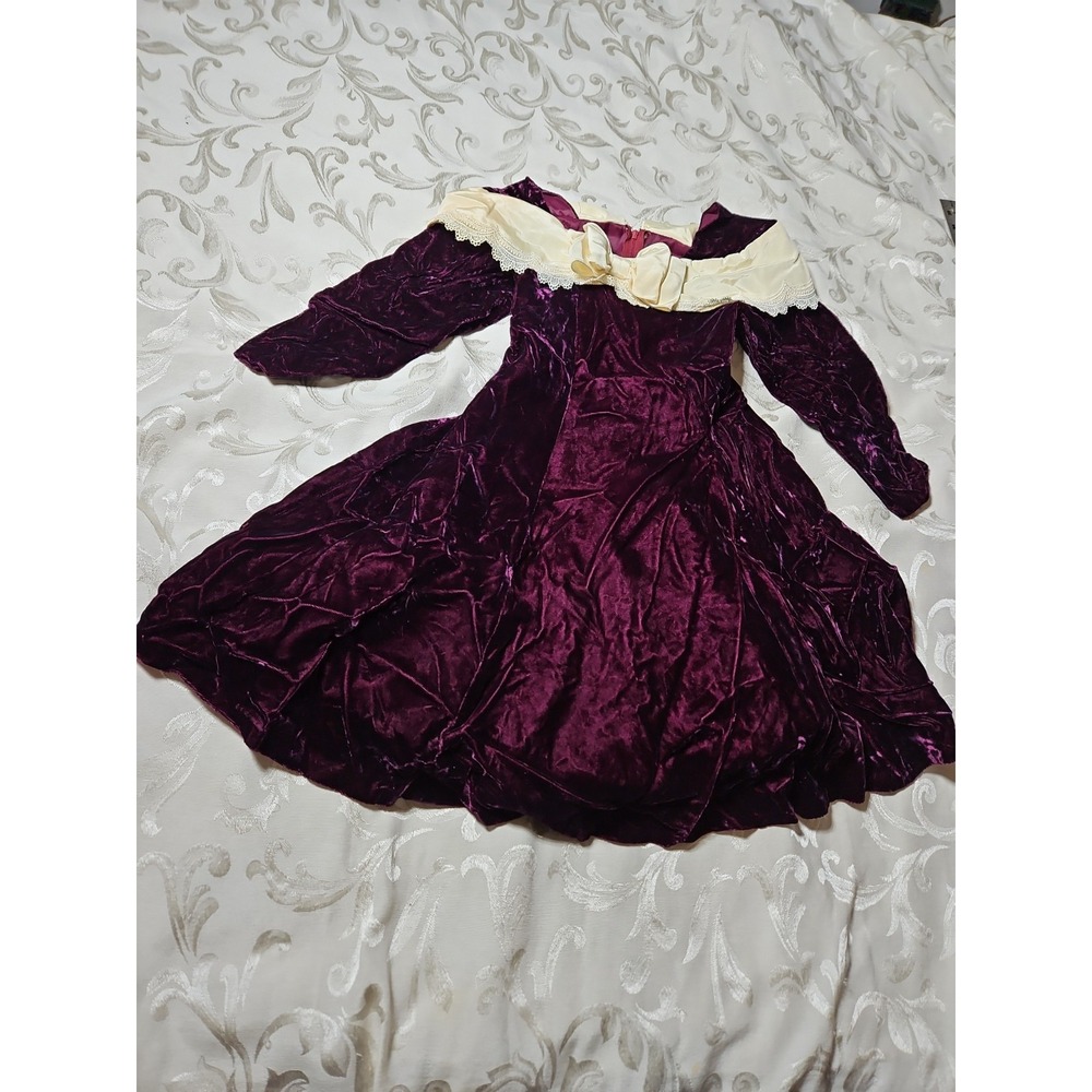 Vintage Crushed Velvet Victorian Revival Lace Bow Burgundy Purple Dress-Up 80s